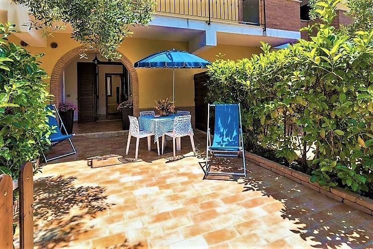 מרינה די קמרוטה Residence Blue Pearl מראה חיצוני תמונה